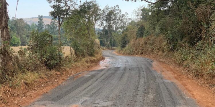 Prefeitura de Carandaí segue com trabalho de conservação de estradas rurais