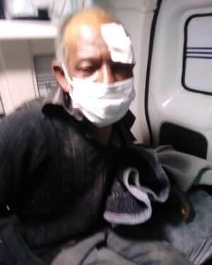 Paciente cai de ambulância enquanto era levado para hospital