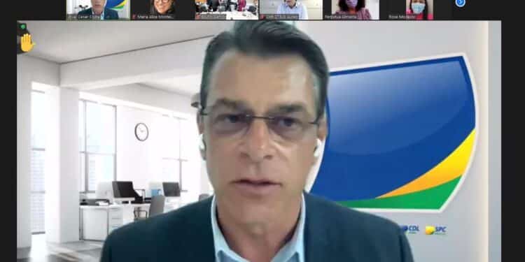 Presidente da CNDL participa de discussão sobre flexibilização de lei que determina home office para trabalhadoras gestante
