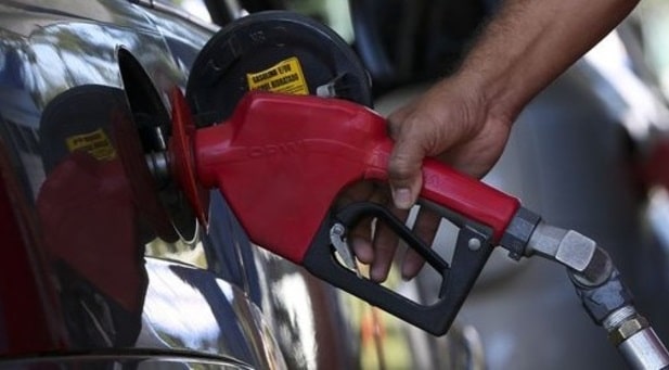 Minas Gerais anuncia redução de imposto sobre gasolina, energia elétrica e internet