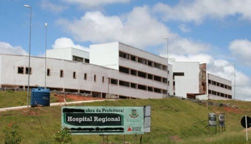 Prefeito nega motivação eleitoral para retomada de debate sobre hospital regional