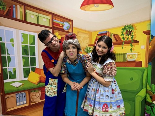 Cidades da região recebem peça teatral gratuita sobre a dengue