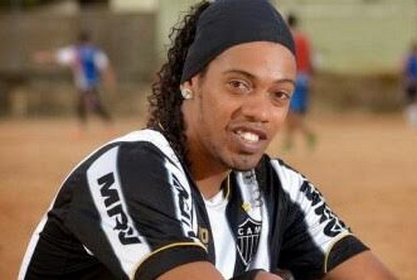 Jogo beneficente terá presença de sósia de Ronaldinho Gaúcho