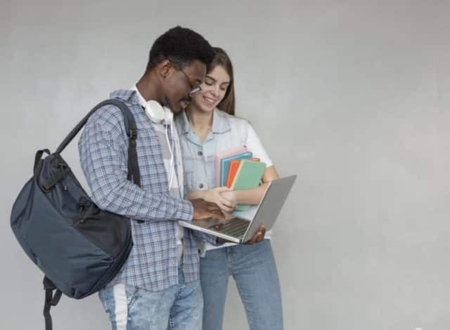 Estágio remunerado para estudantes de Administração e Engenharia Elétrica