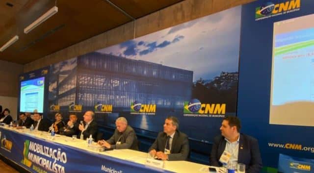 Presidente da AMM participa de mobilização municipalista em Brasília