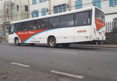 Justiça determina passe livre em ônibus para estudantes em Barbacena