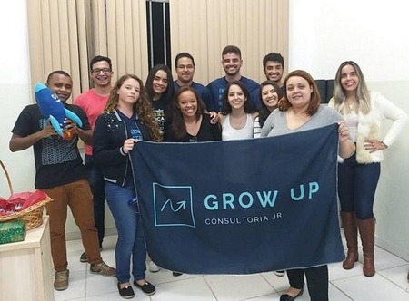 Empresa Junior da FASAR inaugura sede na CDL CL