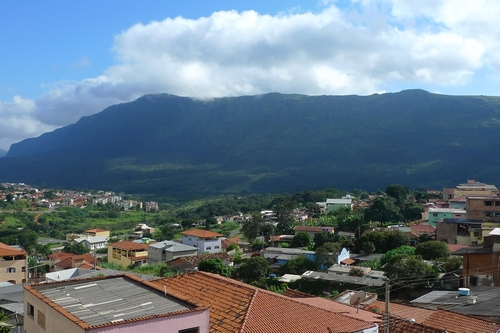 ONG  fomenta ascensão comercial em Ouro Branco