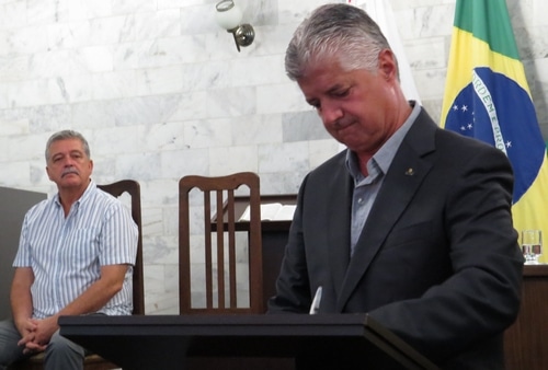 Câmara vota novo pedido de Comissão Processante contra prefeito