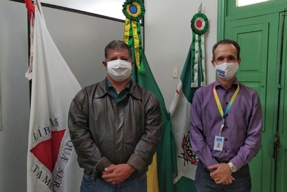 Prefeito apresenta à Copasa as demandas do município