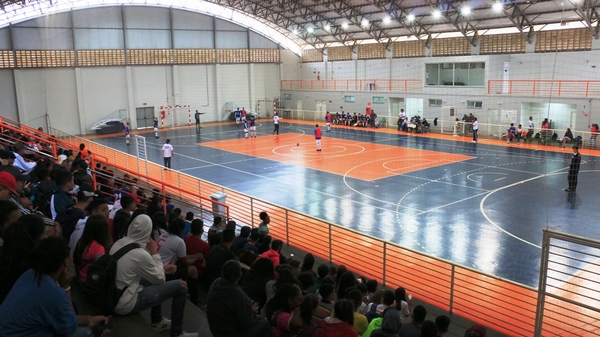 Começam jogos escolares em Congonhas