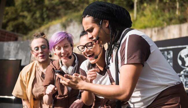 Projeto usa arte para orientar jovens na hora de escolher carreira