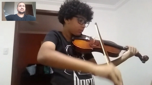 Escola de Música está dando aulas de música clássica pela internet