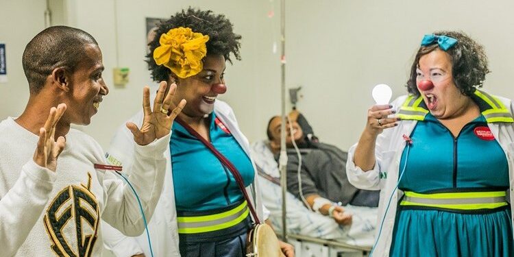 Hospital de Lafaiete receberá grupo de palhaçaria