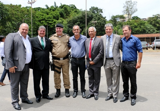 Prefeitos prestigiam solenidade de troca de comando do 31° BPM