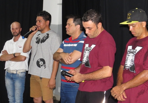 Glaycon Franco reconhece trabalho cultural e inclusivo da Cia Xadrez Dance de Lafaiete