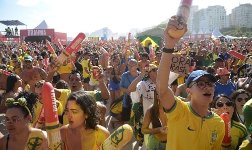 Hoje tem jogo do Brasil. Confira horários das repartições públicas, bancos e outros