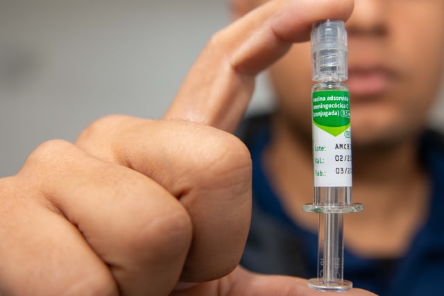 Prorrogada vacinação contra meningite C até o fim de abril