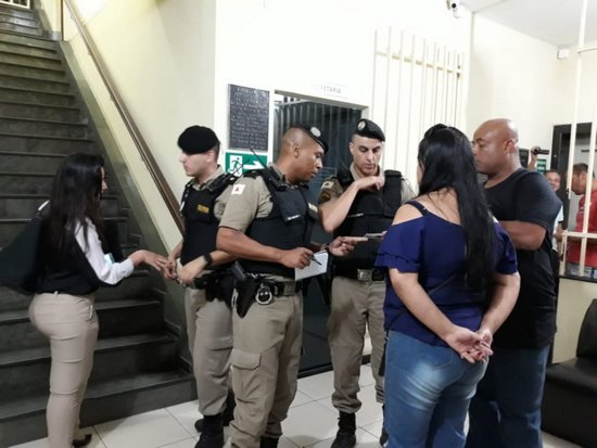 Confusão, briga e polícia na sessão da Câmara de Lafaiete
