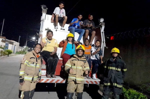 Bombeiros realizam sonho de garoto em Lafaiete