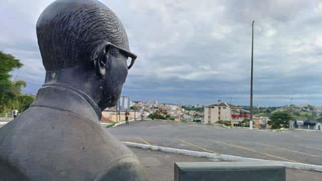 Praça pode mudar de nome para homenagear monsenhor Hermenegildo