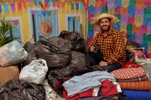 Solidariedade: Fotógrafo troca fotos por agasalhos e cobertores para doação
