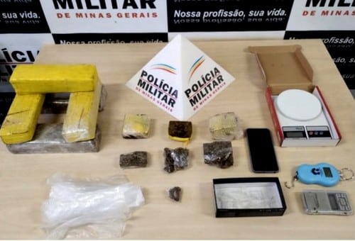 Operação policial cumpre mandados e suspeitos de tráfico são presos em Congonhas