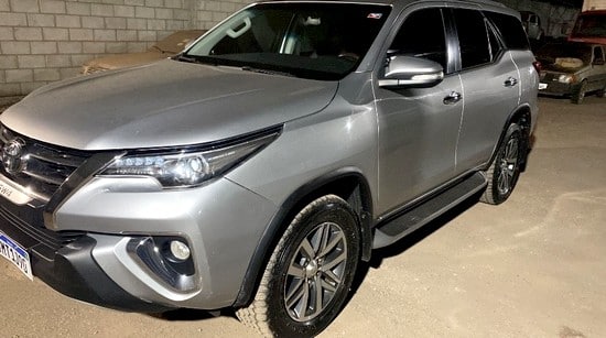 Carro com queixa de furto é localizado com chassi adulterado em Congonhas