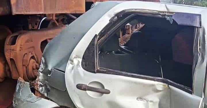 Comunidade protesta após acidente em via férrea