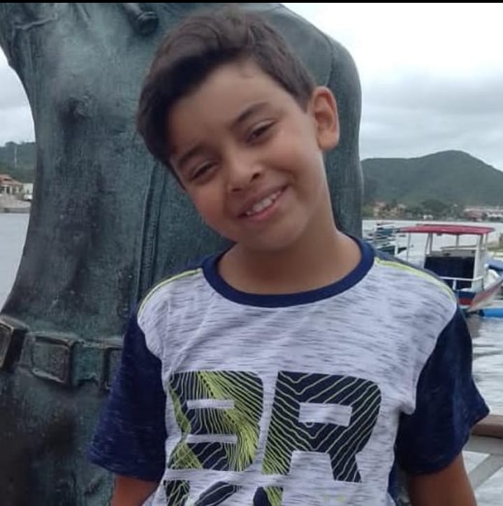 Criança de 10 anos morre engasgada