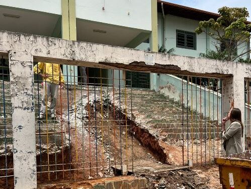 Volta às aulas com prédio em obra preocupa pais de alunos da escola Doriol Beato