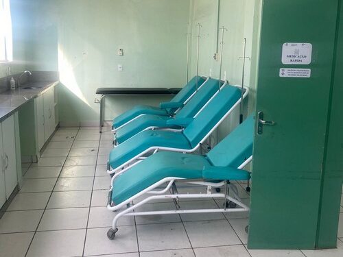 Policlínica abre ala para atender pacientes com dengue