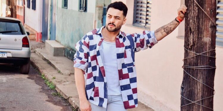 Cantor Vinic lança novo videoclipe gravado em Lafaiete