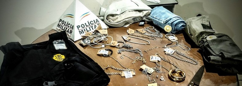 Homens furtam agência bancária e loja na mesma noite