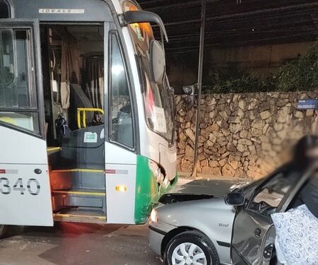 Homem rouba carro, foge da polícia,  provoca acidente e acaba preso