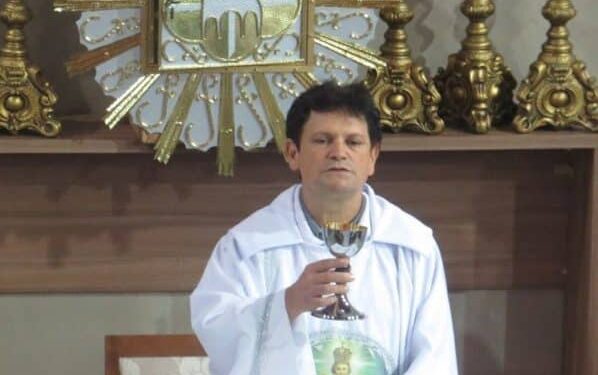 Arquidiocese anuncia nomeações de transferências de padres da região