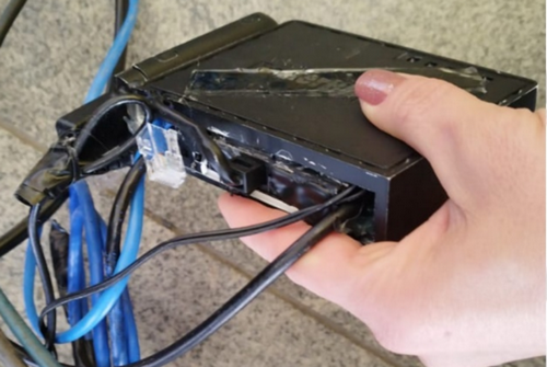 Equipamento clandestino é instalado em terminal de senhas de banco