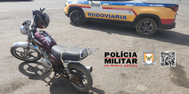Adolescente inabilitado é flagrado pilotando moto na BR-040