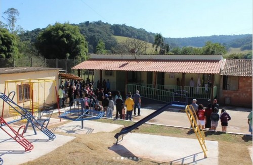 Prefeitura conclui melhorias em escola e posto de saúde de Mato Dentro