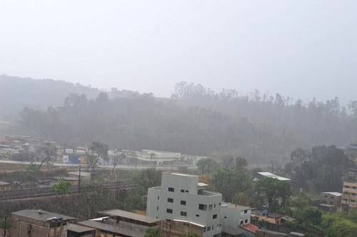 Moradores enfrentam falta de água e energia em bairros de Lafaiete