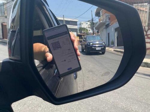 CRLV para veículos com placas de final 4, 5 e 6 começa a ser exigido dia 1º