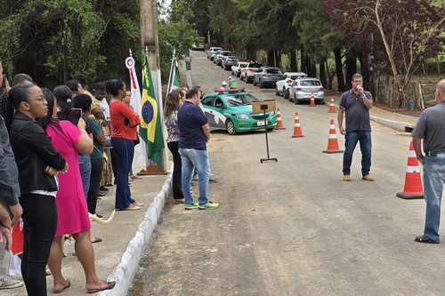 Nova ponte é inaugurada na rua Francisco Lobo