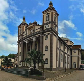 Relógio da Matriz de Rio Espera é silenciado por decisão judicial