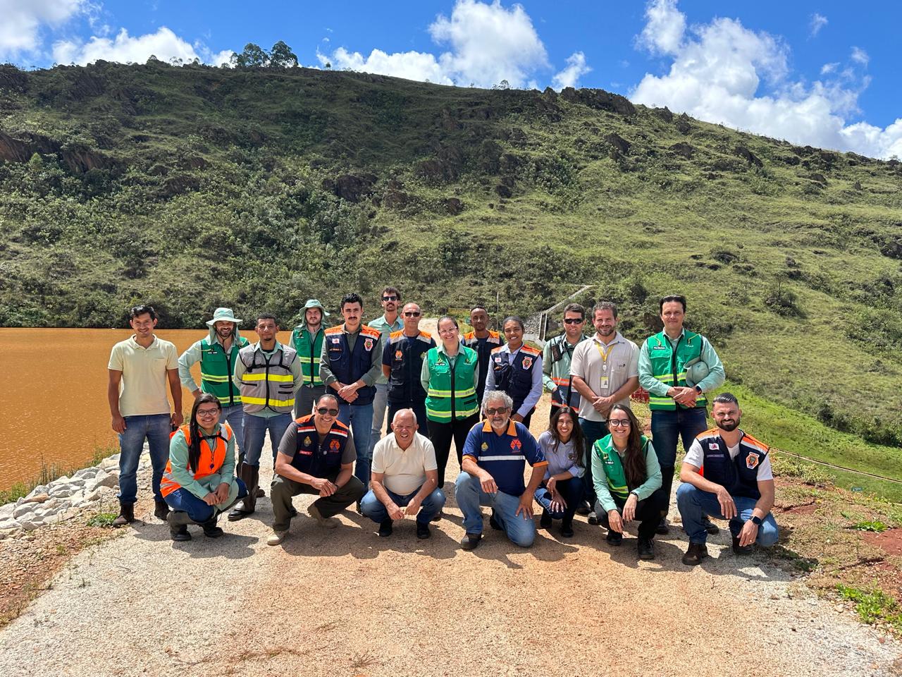 Defesa Civil de Congonhas e Moeda realizam visita técnica a barragens da Vale