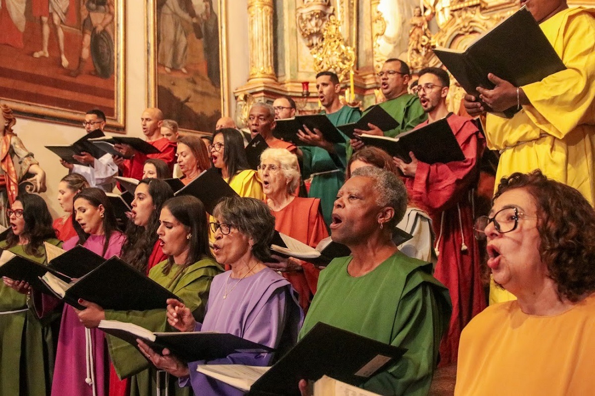Coral Cidade dos Profetas mantém tradição musical da Semana Santa