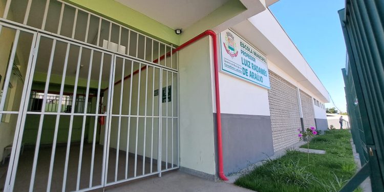 Escola do bairro Siderúrgico está próxima de ser entregue à população