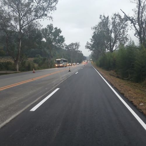 Obras no pavimento da BR-040 afetam tráfego neste sábado