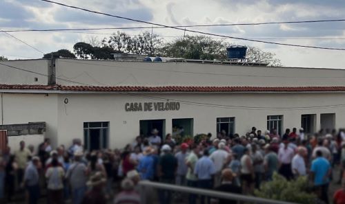 Moradores cobram melhorias na Casa de Velório