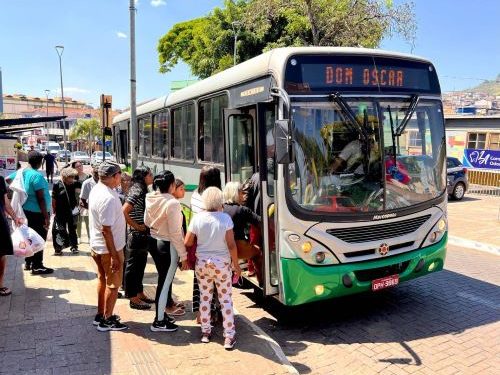 Preço da passagem de ônibus municipal fica mais barato