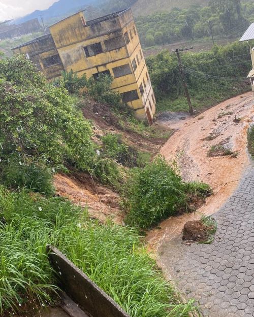 Temporal causa estragos e deixa Capela Nova em alerta